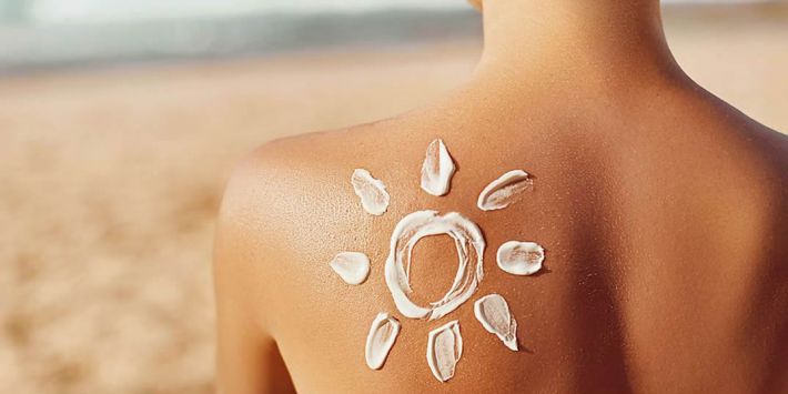 Können uns die Inhaltsstoffe von Sonnenschutzmitteln schaden?